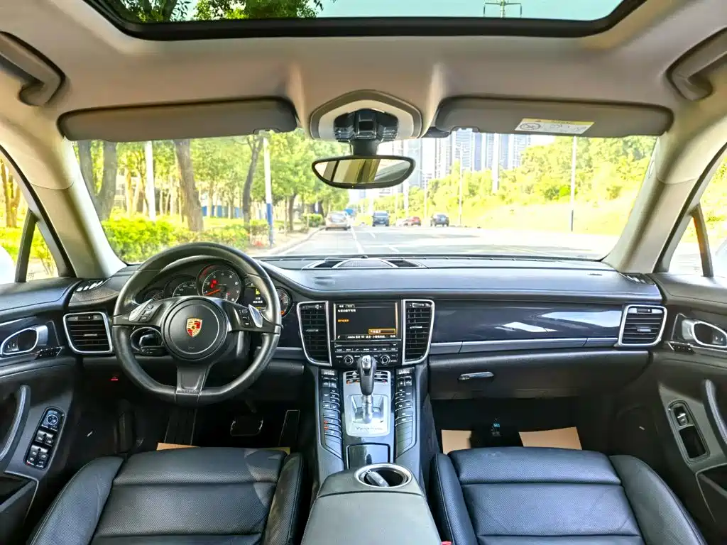 Porsche Panamera — миниатюра 8