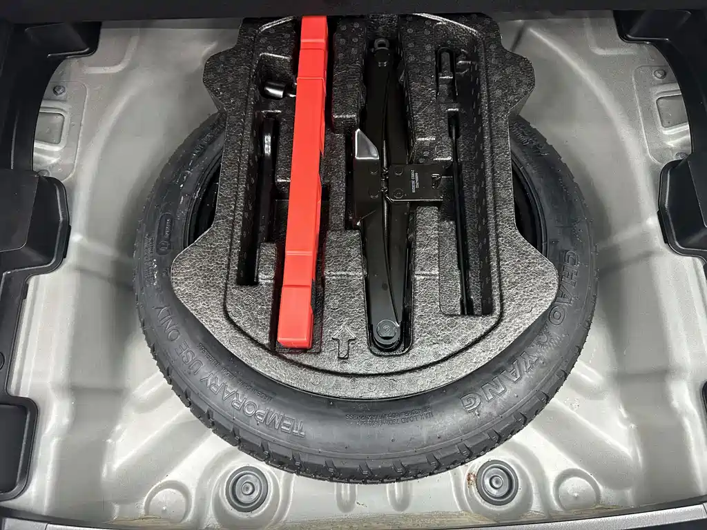 Geely Binyue — миниатюра 18