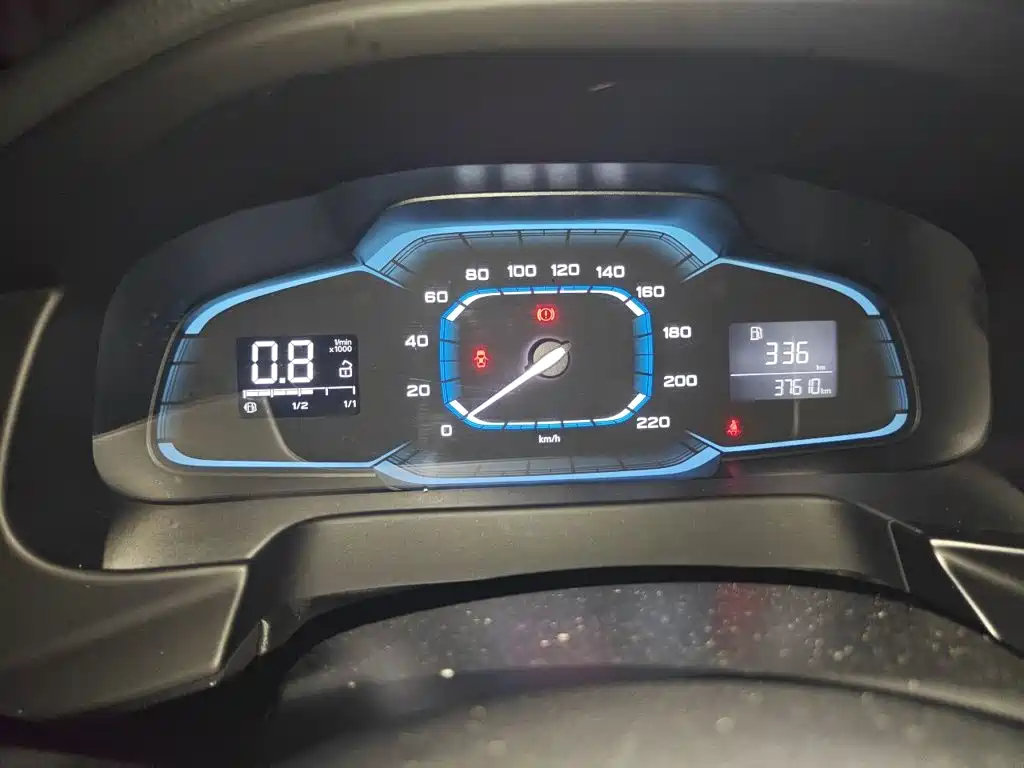 Roewe 360 — миниатюра 7
