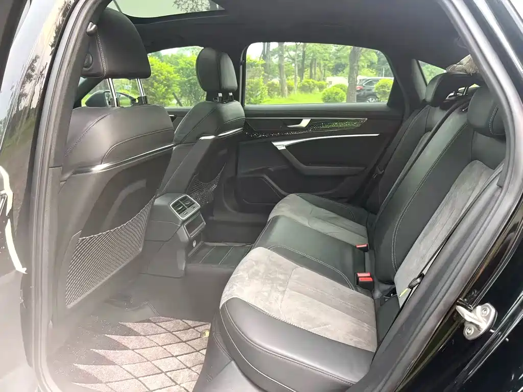 Audi A6L — миниатюра 6