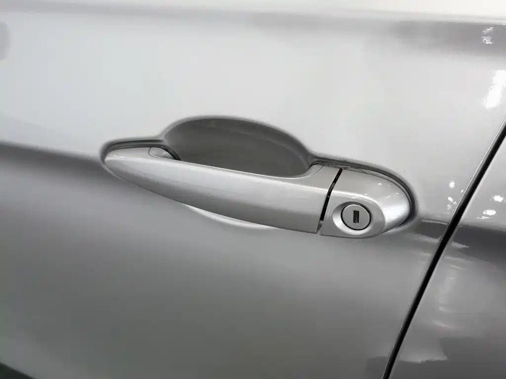 BMW 3 Series — миниатюра 18