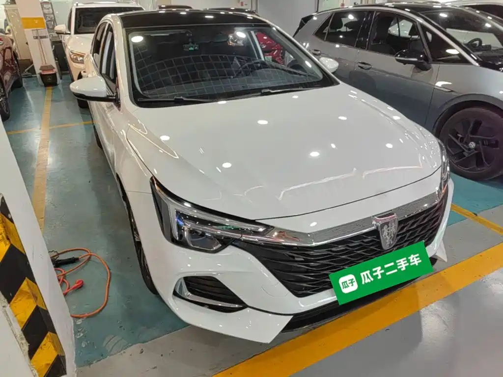 Roewe i6 MAX New Energy — миниатюра 4