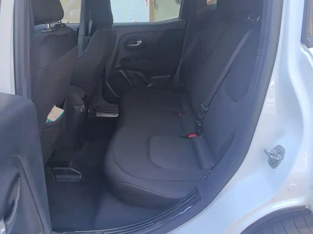 Jeep Renegade — миниатюра 17