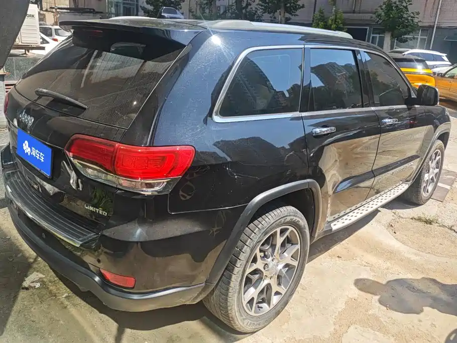 Jeep Grand Cherokee (Import) — миниатюра 3