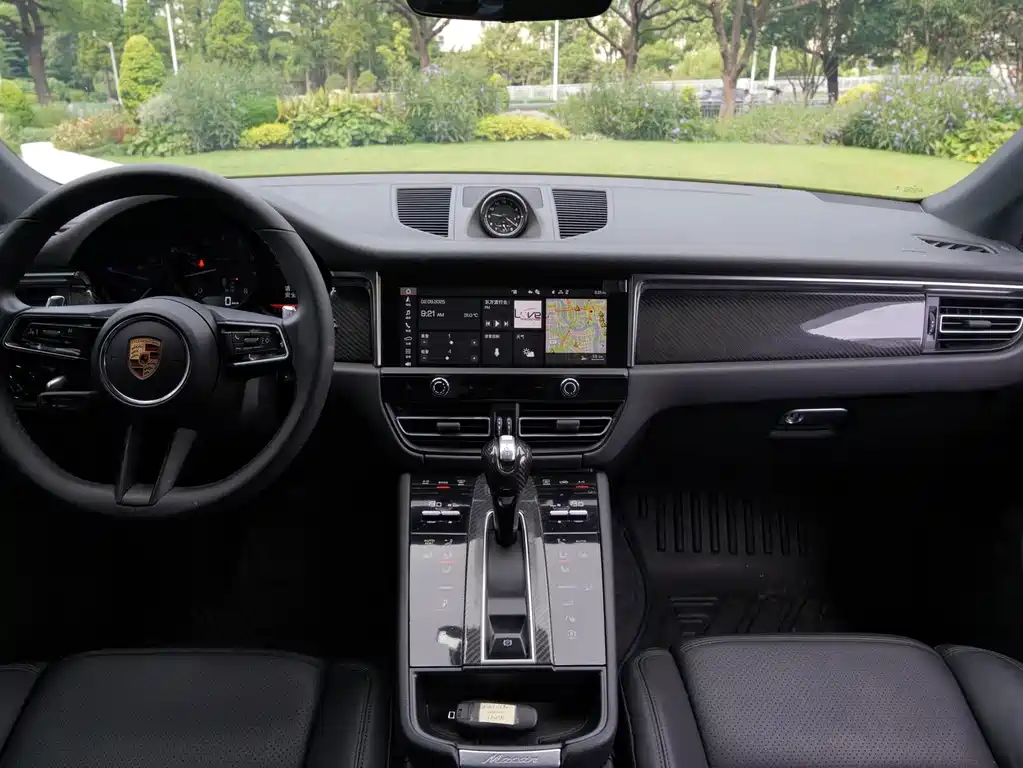 Porsche Macan — миниатюра 6