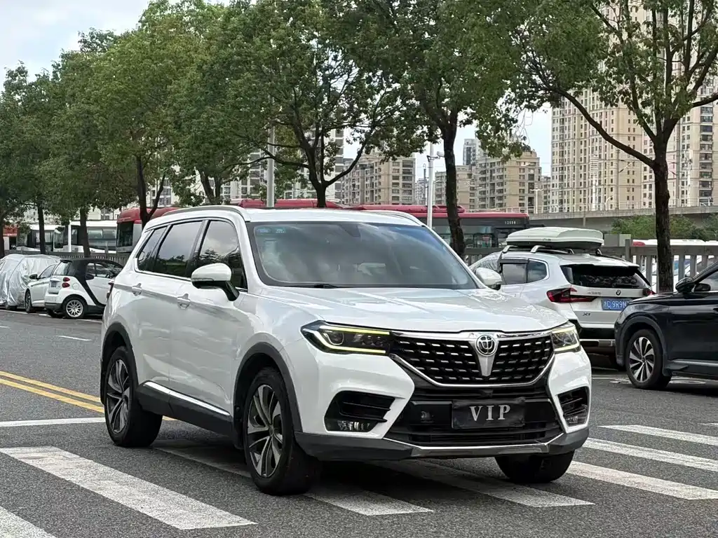 Zhonghua V7 — миниатюра 3