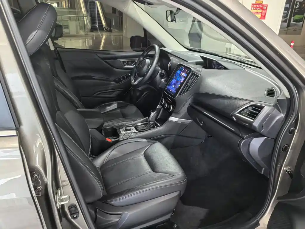 Subaru Forester - фото 9