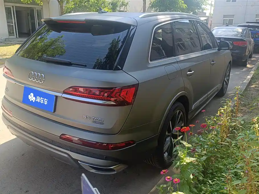 Audi Q7 2023 55 TFSI quattro S line Sport