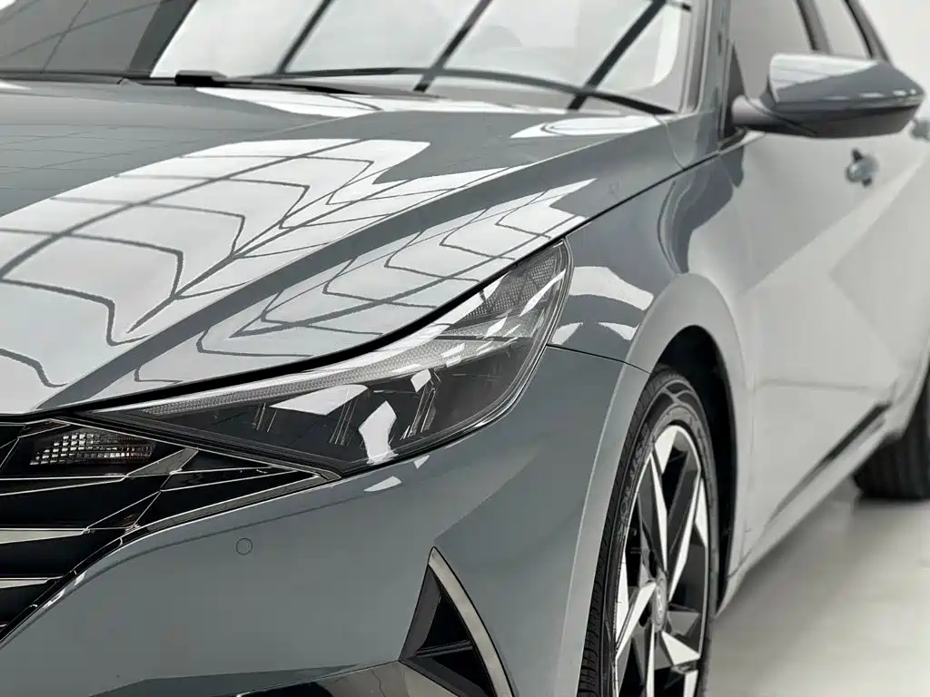 Hyundai Elantra — миниатюра 4