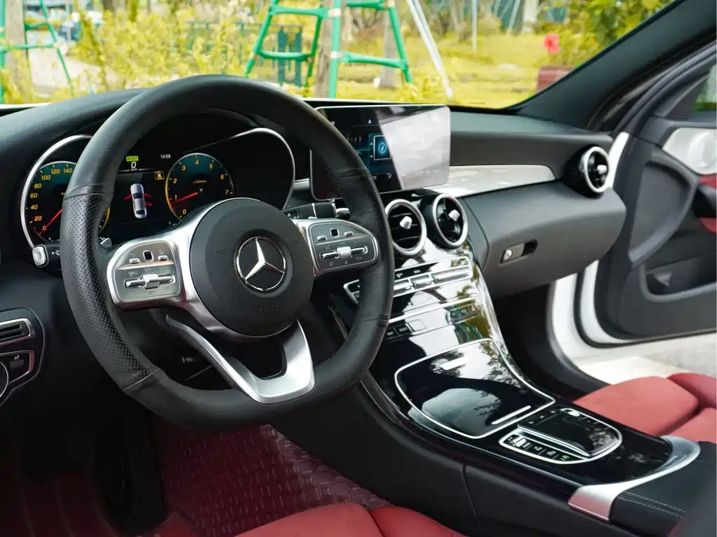 Mercedes-Benz C-Class — миниатюра 9