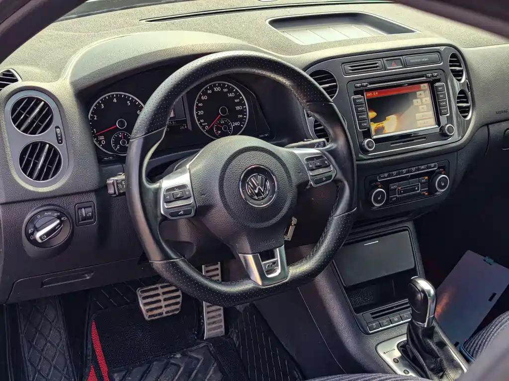 Volkswagen Tiguan — миниатюра 13