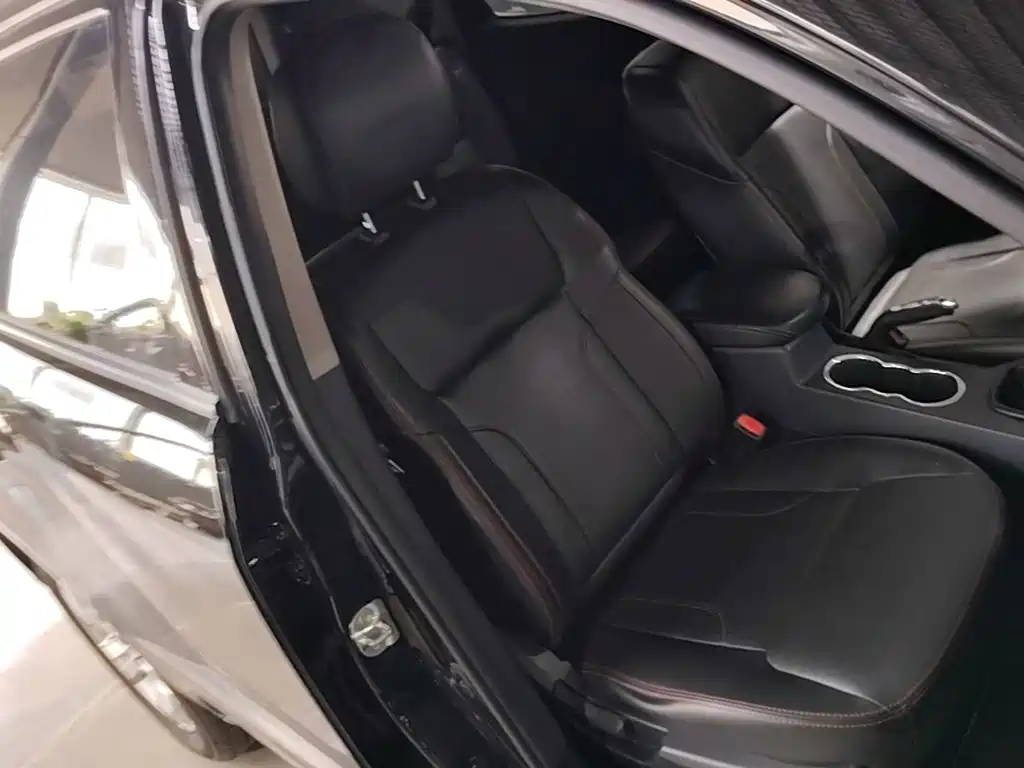 Geely GX7 — миниатюра 25