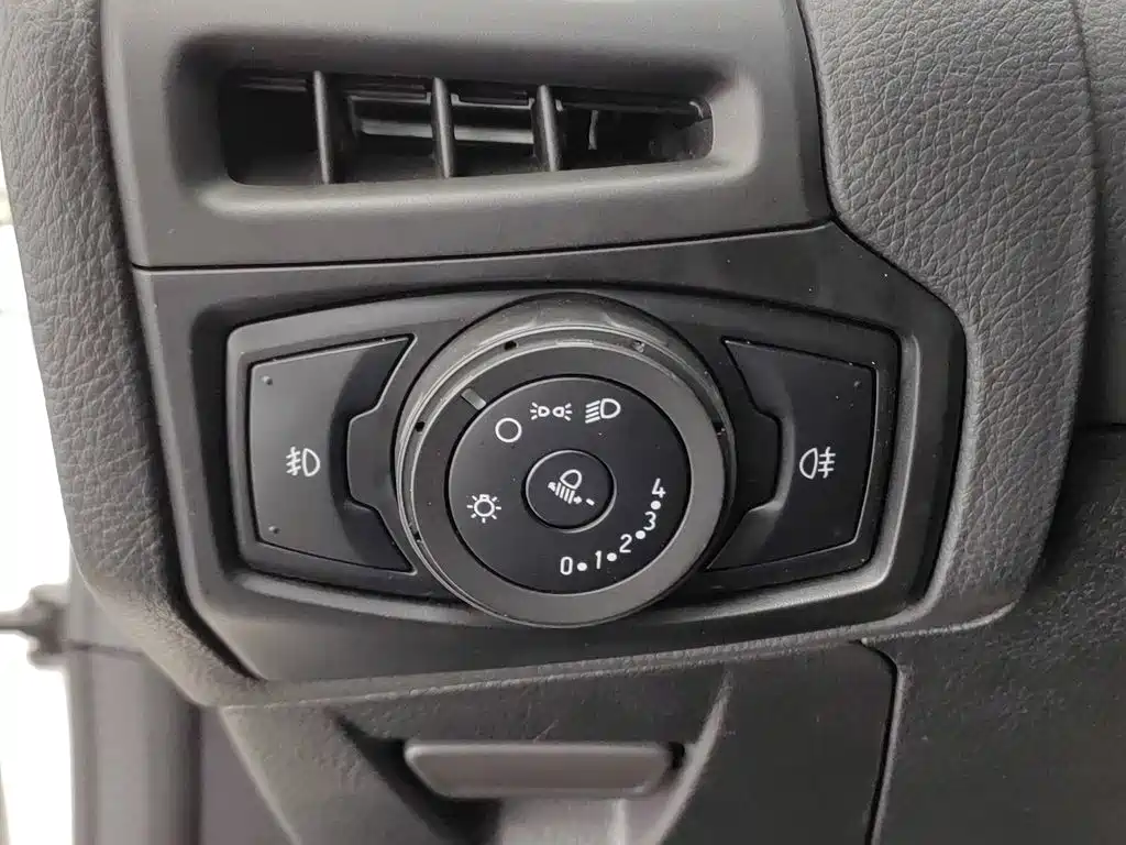 Ford Focus — миниатюра 21