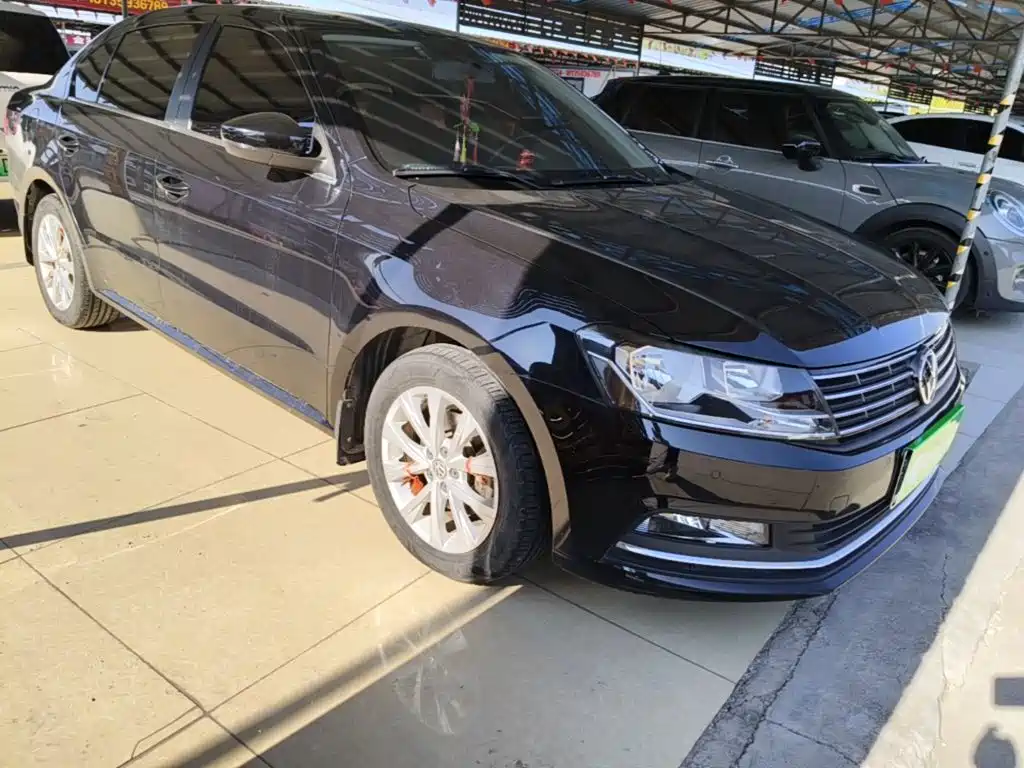 Volkswagen Lavida — миниатюра 4