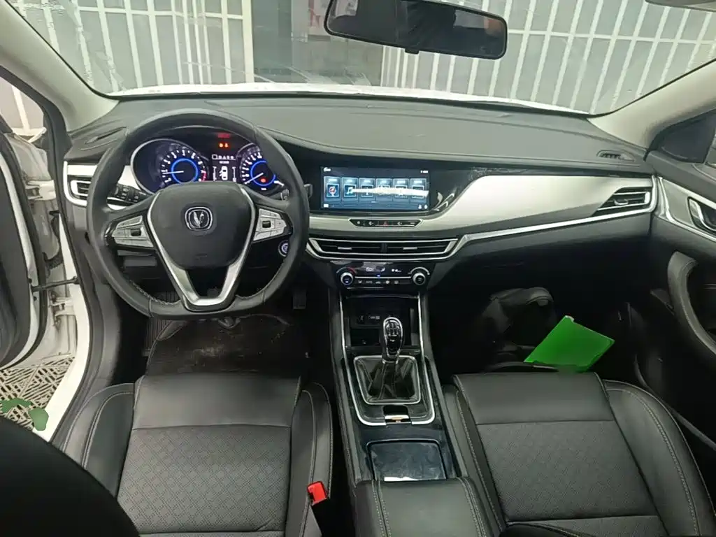 Changan Eado — миниатюра 10