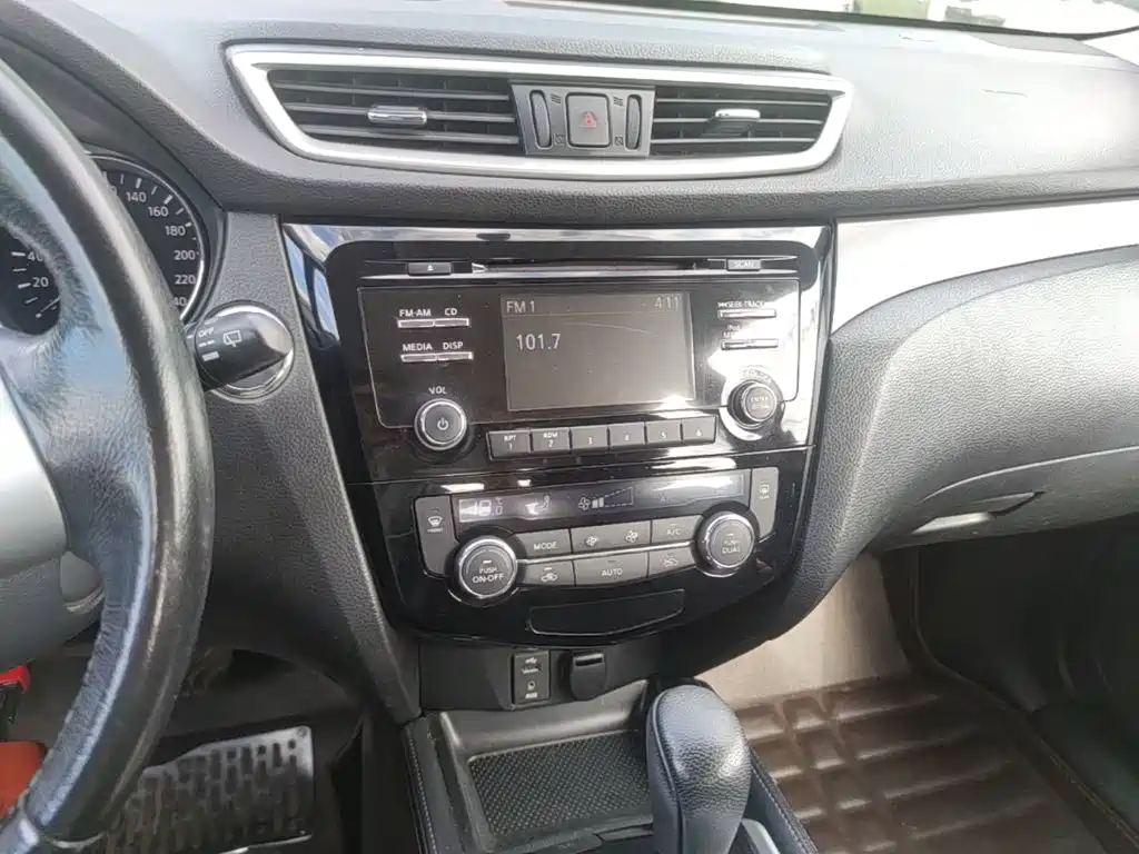 Nissan X-Trail — миниатюра 13