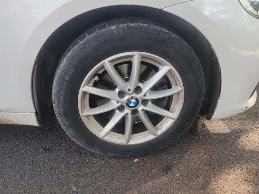 BMW 2 Series Active Tourer — миниатюра 6