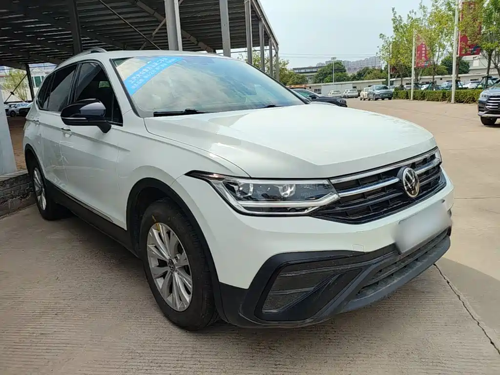 Volkswagen Tiguan L — миниатюра 4