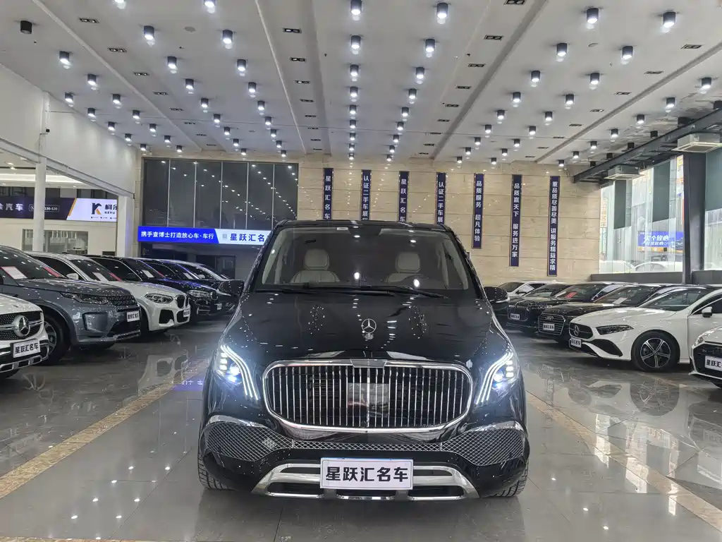 Mercedes-Benz Vito 2021 2.0T 7 мест