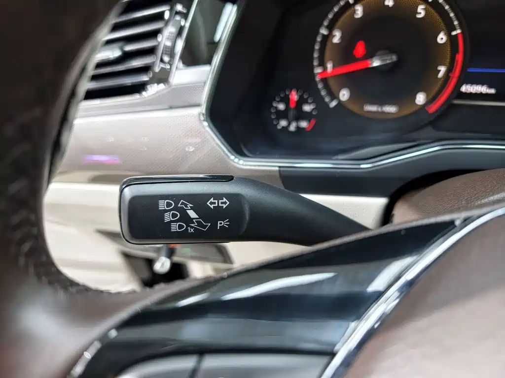 Volkswagen Phideon — миниатюра 15