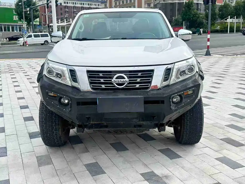 Nissan Navara — миниатюра 3