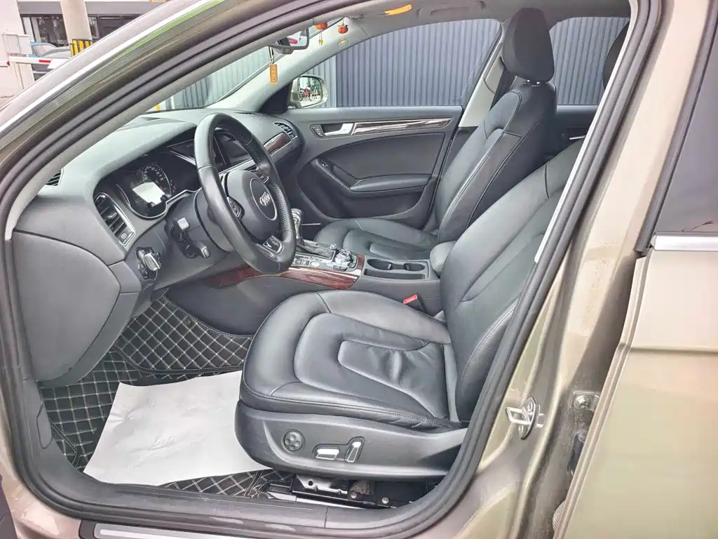 Audi A4L 2013 35 TFSI AT