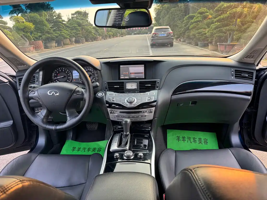 Infiniti Q70 — миниатюра 9