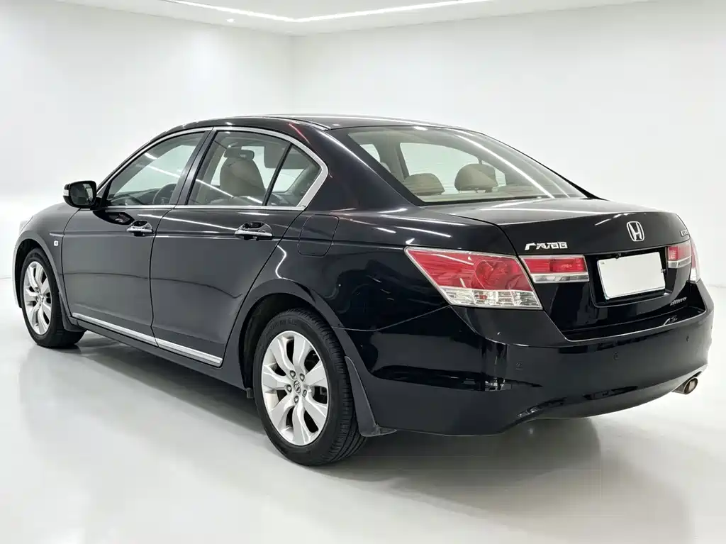 Honda Accord — миниатюра 9