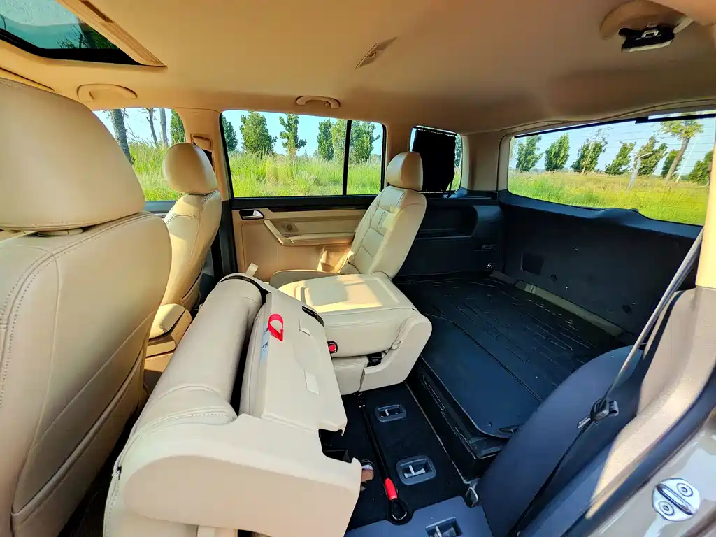 Volkswagen Touran — миниатюра 15