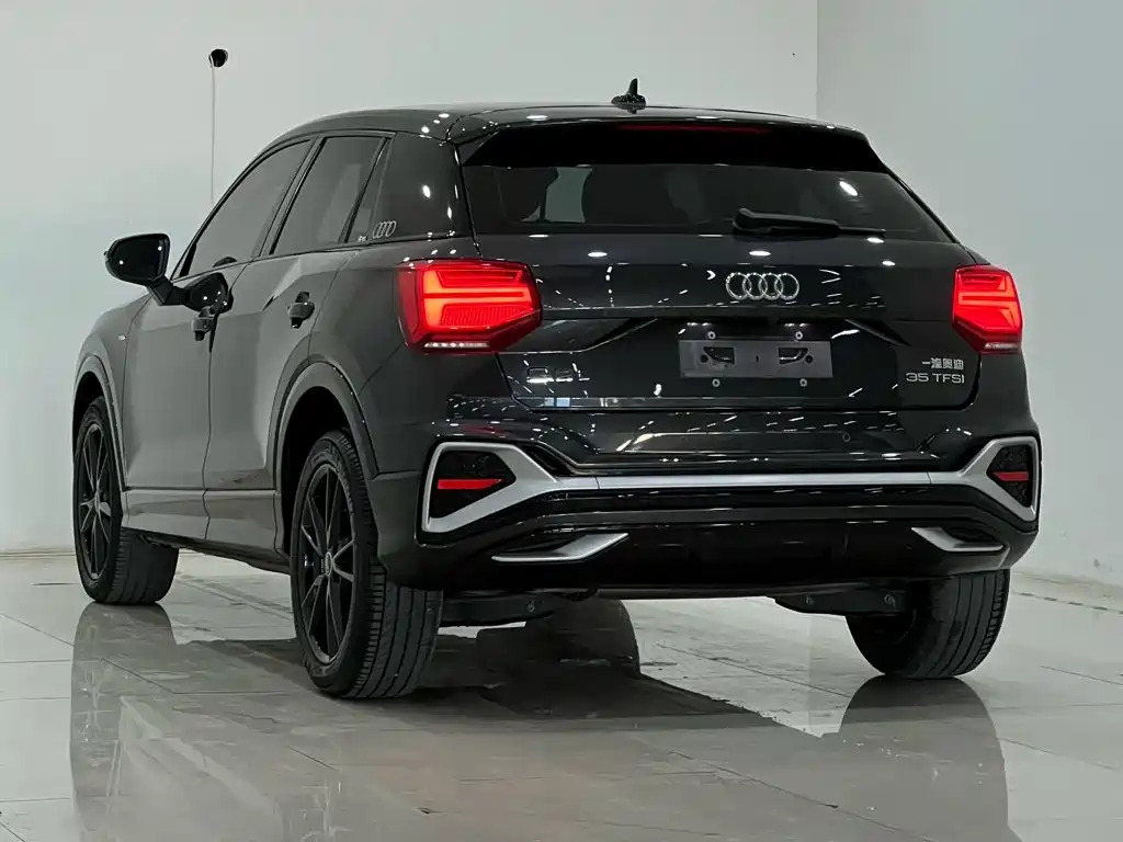 Audi Q2L — миниатюра 6