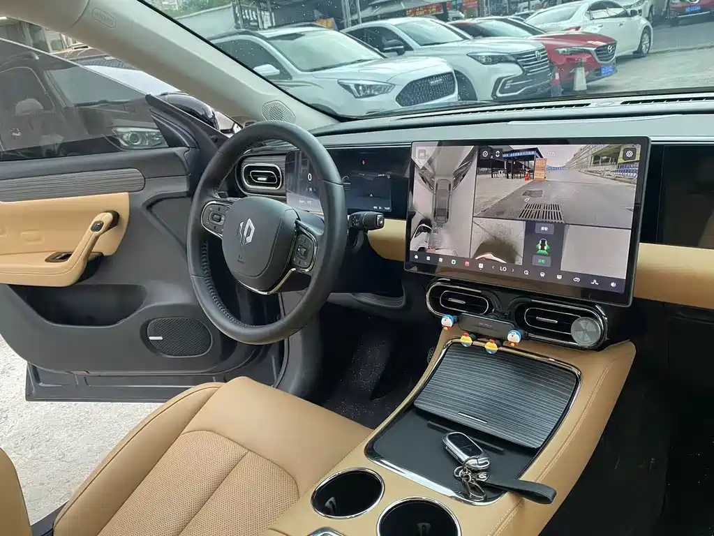 Leapmotor Leapmotor C11 — миниатюра 9