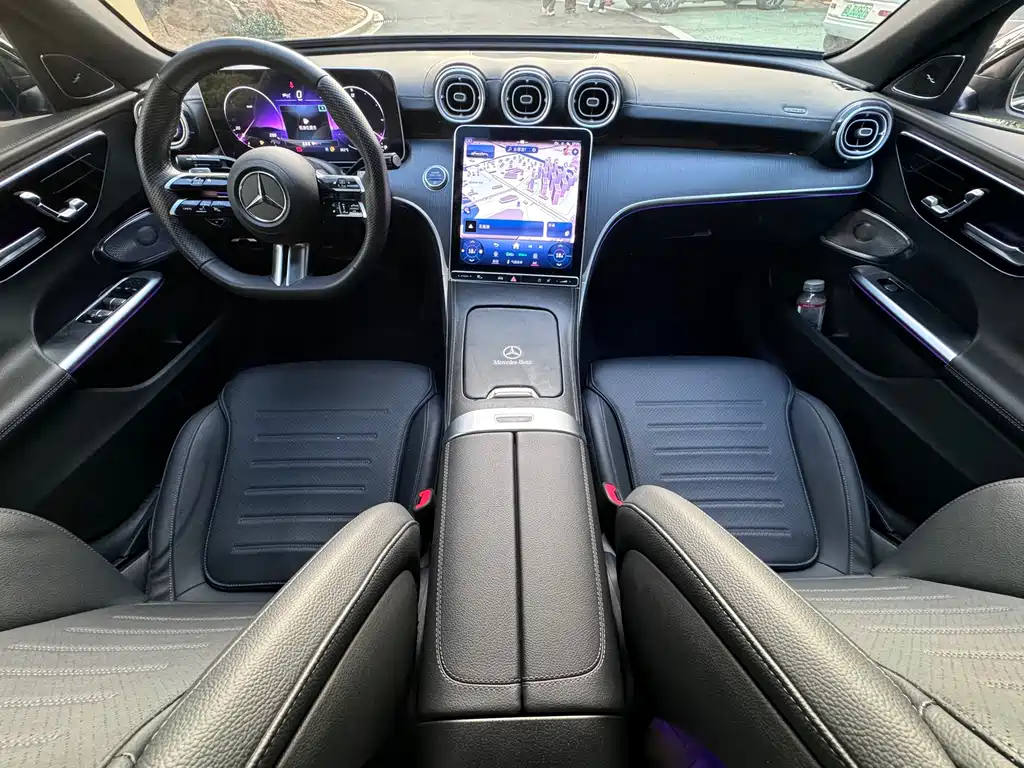 Mercedes-Benz C-Class — миниатюра 9