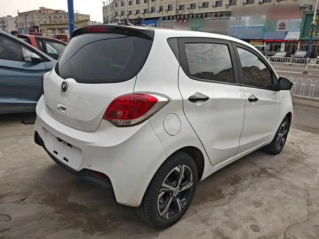 Changan Benben E-Star — миниатюра 7