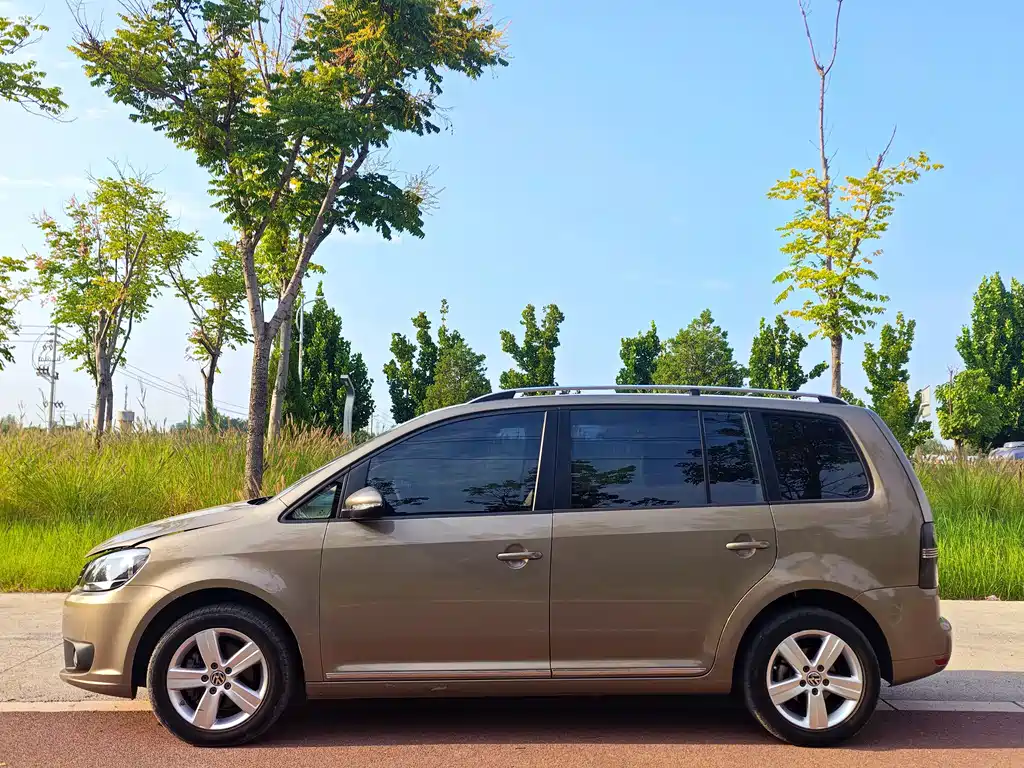 Volkswagen Touran — миниатюра 18