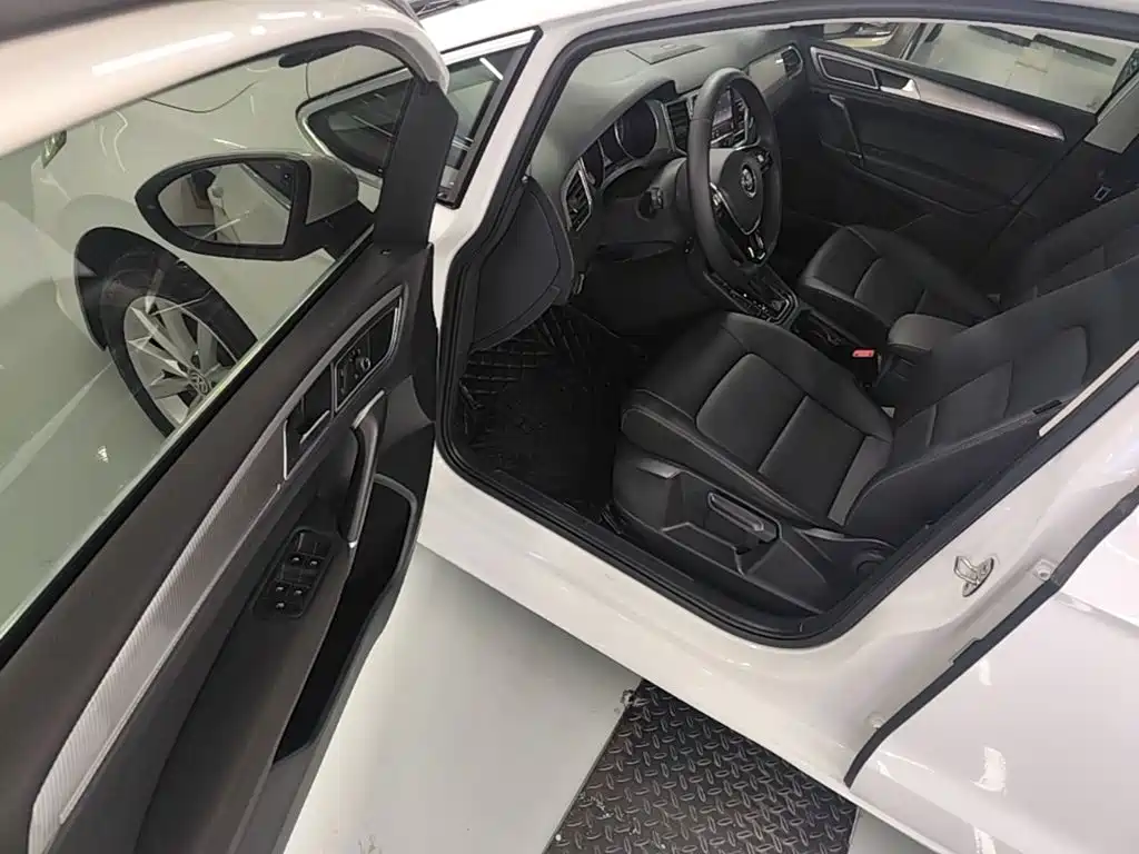 Volkswagen Golf Sportsvan — миниатюра 16