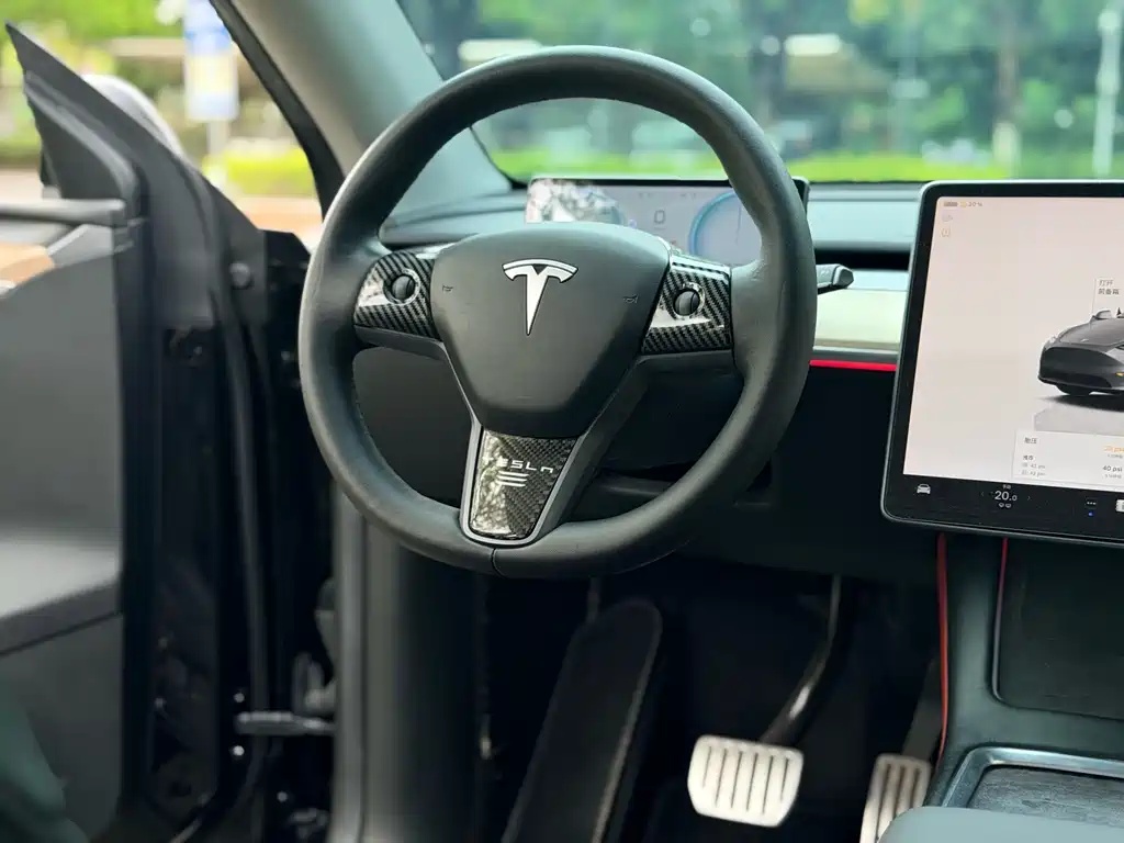 Tesla Model Y — фотографии объявления, Фото 17