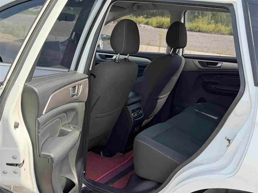 Haval M6 — миниатюра 8