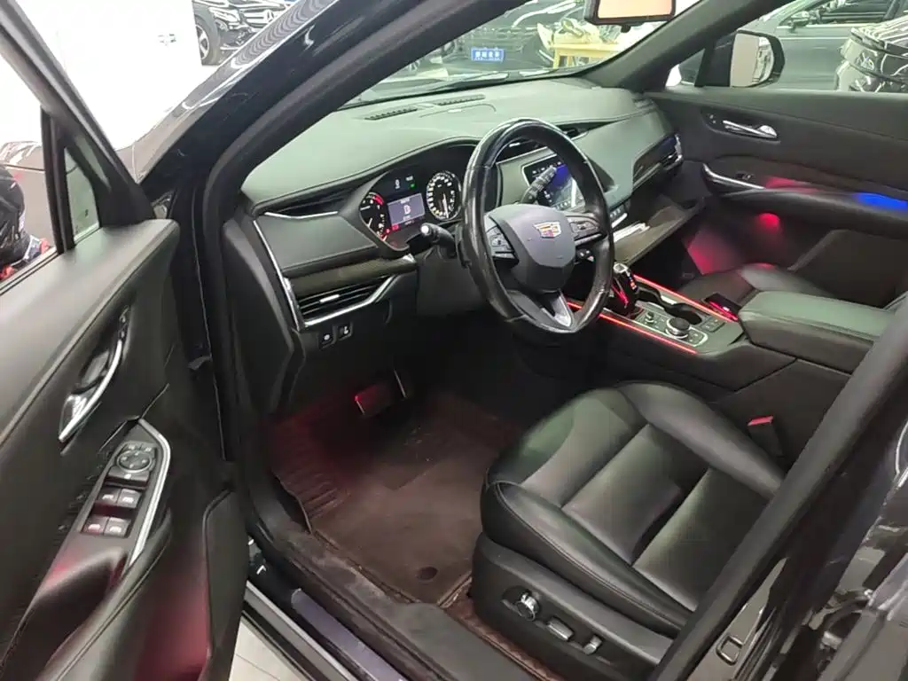 Cadillac XT4 — миниатюра 16