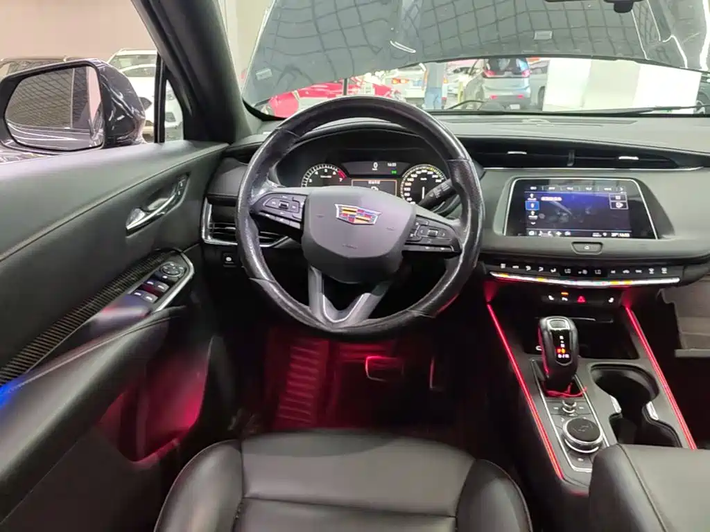 Cadillac XT4 — миниатюра 11