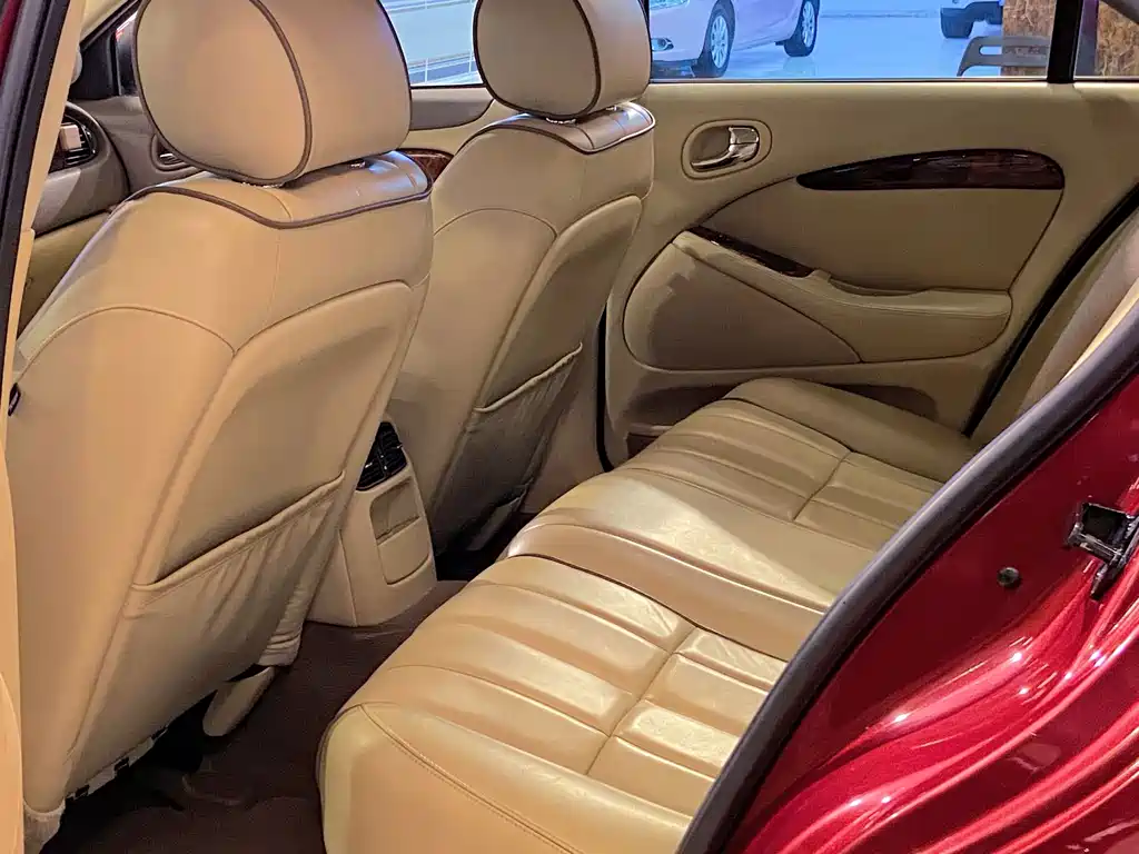 Jaguar S-TYPE — миниатюра 32