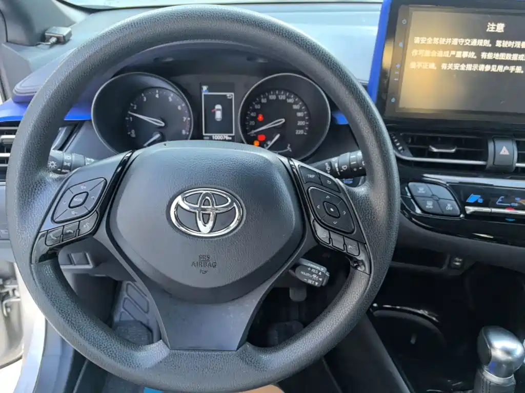 Toyota C-HR — миниатюра 11