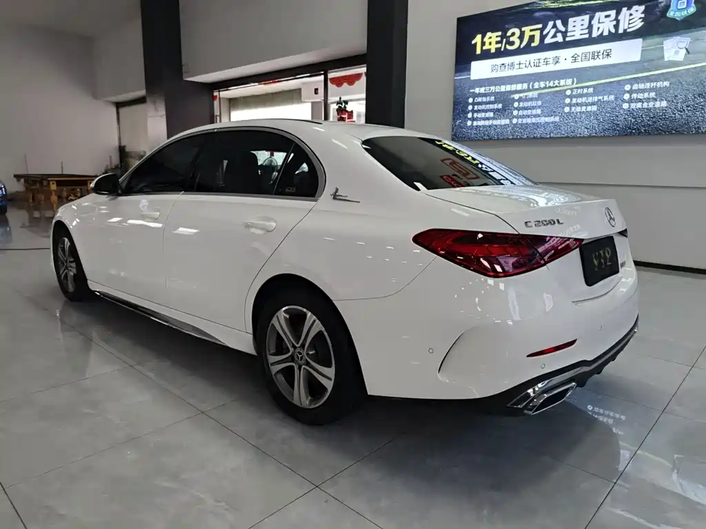 Mercedes-Benz C-Class — миниатюра 6