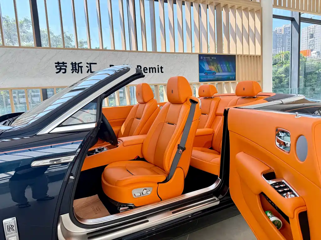 Rolls-Royce Dawn — миниатюра 9