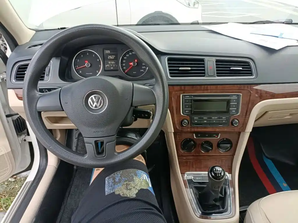 Volkswagen Lavida — миниатюра 10