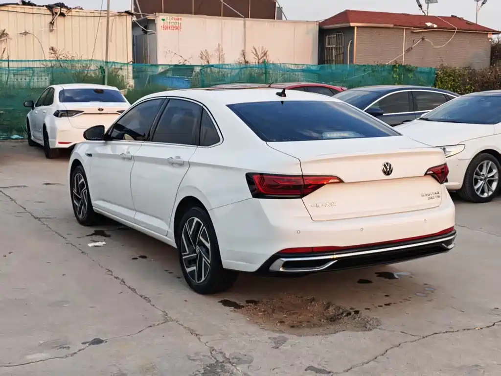 Volkswagen Sagitar — миниатюра 9