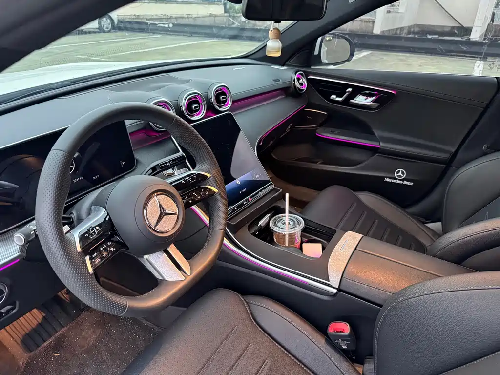 Mercedes-Benz C-Class — миниатюра 5