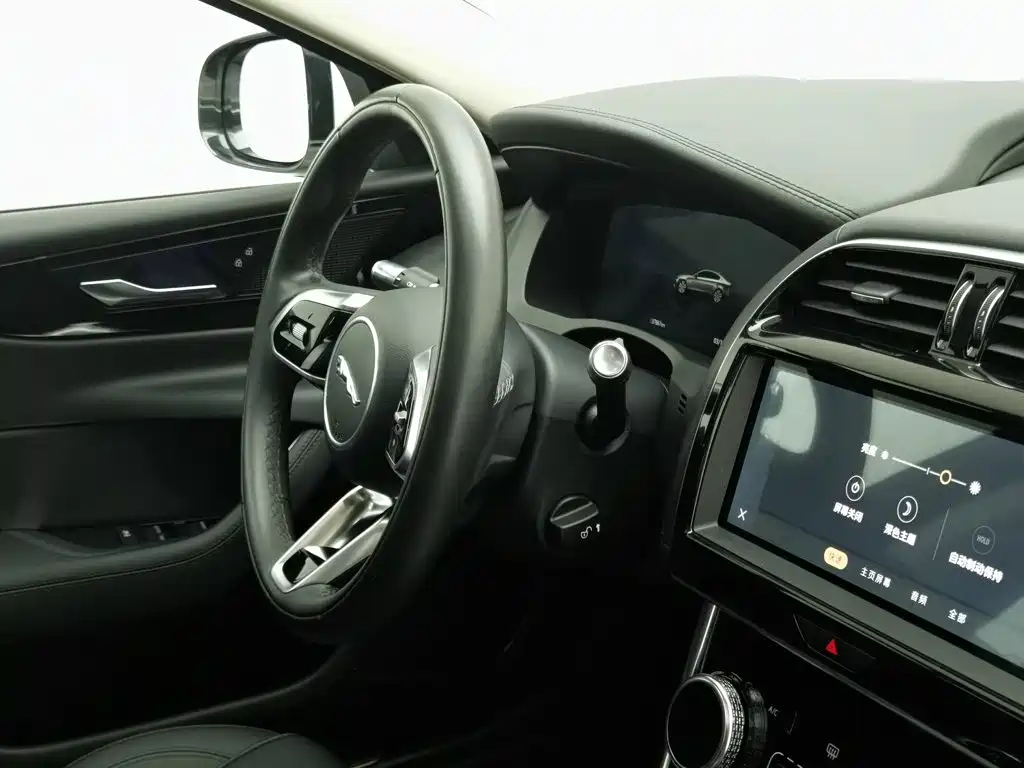 Jaguar XEL — миниатюра 22