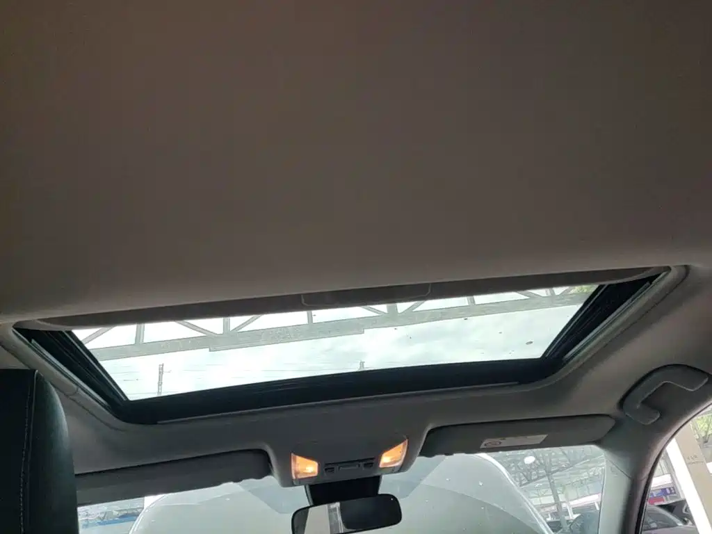Toyota RAV4 — миниатюра 18