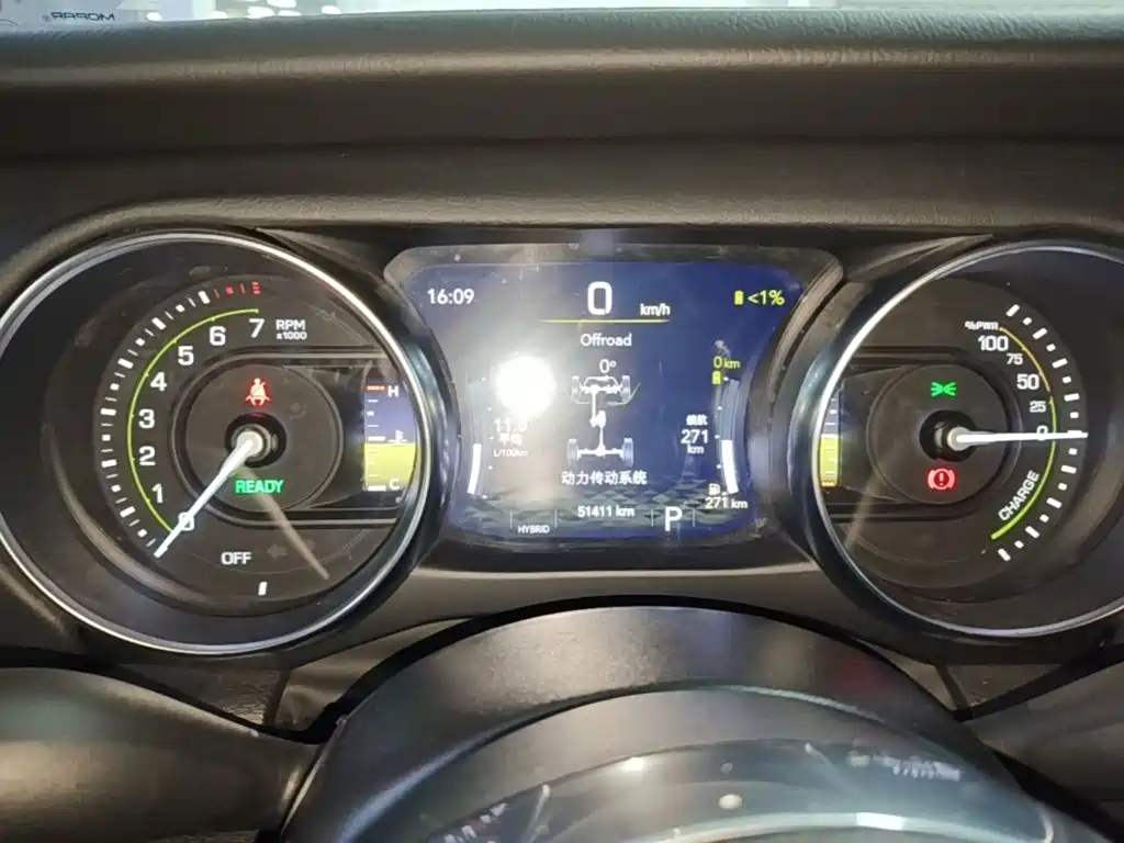 Jeep Wrangler PHEV — миниатюра 12