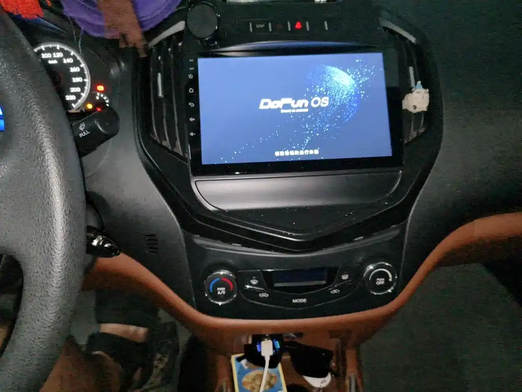Geely King Kong — миниатюра 14